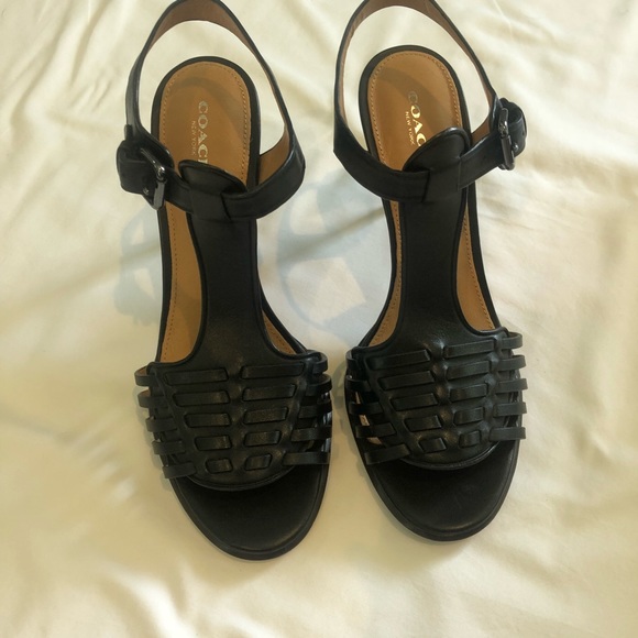 ✨SOLD‼️✨Coach heels 👠 in black 9 1/2 - Picture 3 of 8